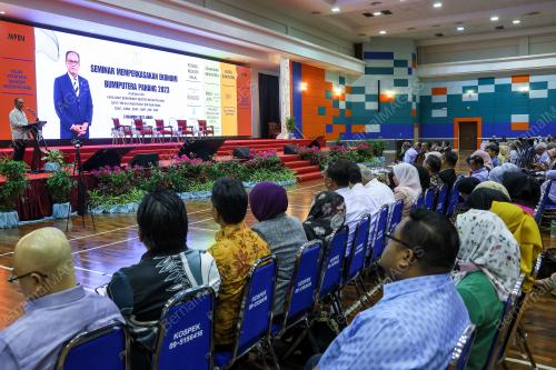 DATUK SERI WAN ROSDY WAN ISMAIL