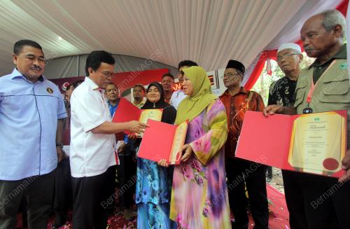PH06_04042015_SHAFIE