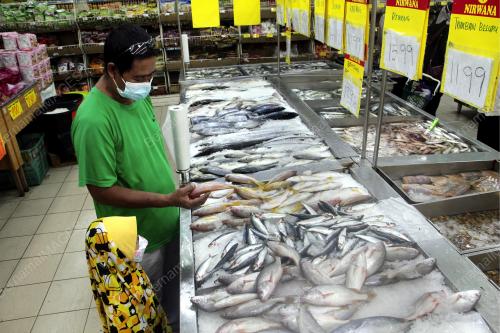 RAKYAT MEMBELI BARANG KEPERLUAN HARIAN