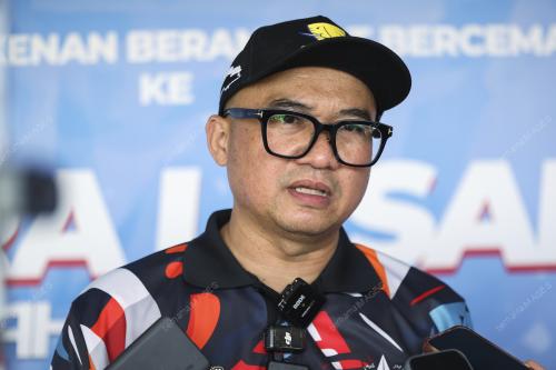 FADZIL MOHAMAD KAMAL