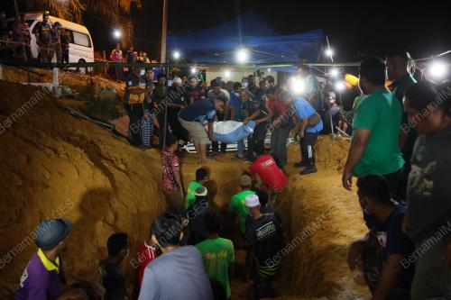 JENAZAH MANGSA TRAGEDI KEPALA AIR