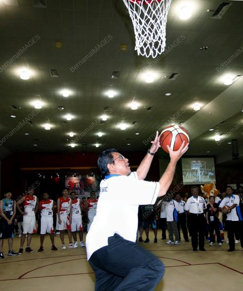 PH06_05102012_BOLA_KERANJANG