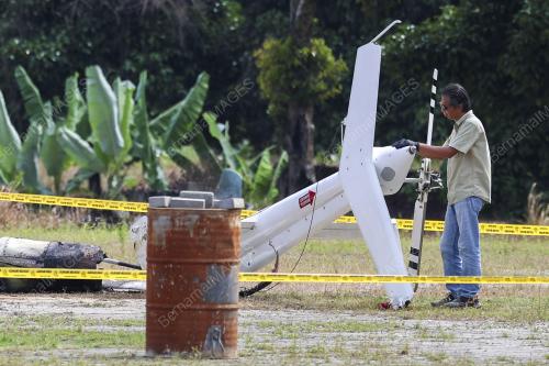 HELIKOPTER TERBAKAR