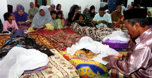 EMPAT BERADIK LEMAS