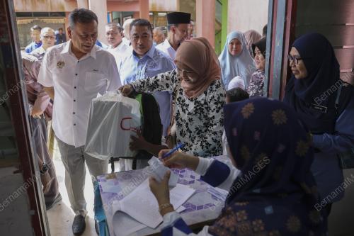 DATUK SERI RAMLAN HARUN
