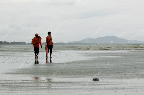 PH06_09012013_JPAM_TINJAU