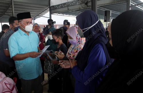 DATUK SERI WAN ROSDY WAN ISMAIL