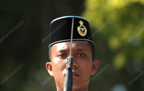 PH06_09052014_PEMBARISAN