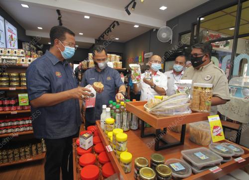 DATUK SERI ABDUL RAHMAN MOHAMAD
