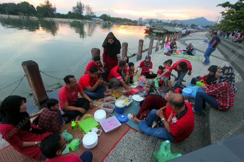 PH06_10052019_BERBUKA