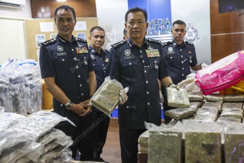 DATUK SERI YAHAYA OTHMAN