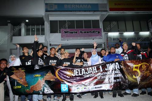 PH06_12072017_JELAJAH