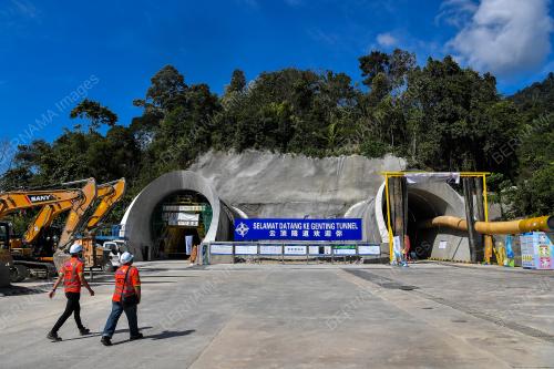 MESIN PENGOREK TEROWONG (TBM) ECRL