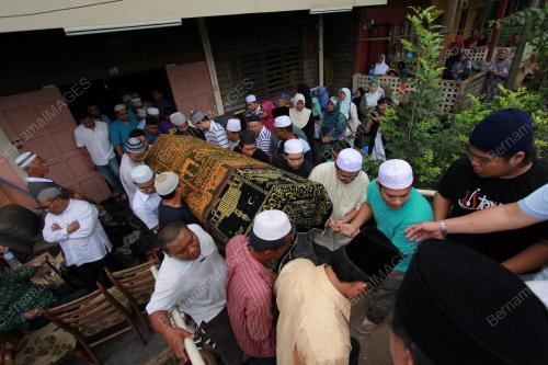 PH06_13022011_ADUN_RUMAH