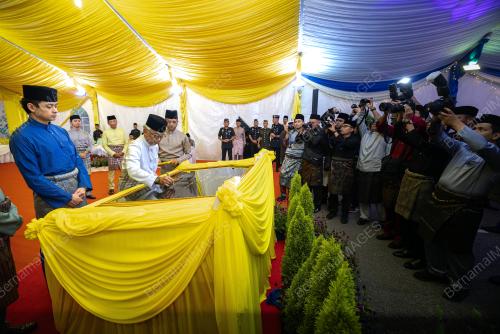 AL-SULTAN ABDULLAH RI'AYATUDDIN AL-MUSTAFA BILLAH SHAH