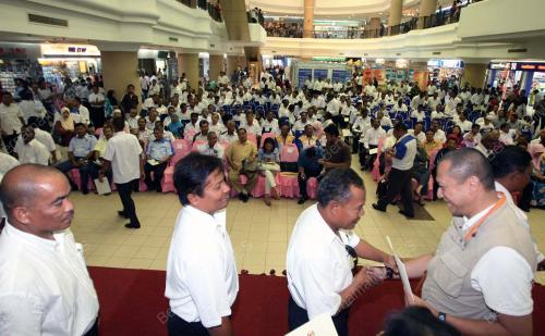MOHAMED NAZRI ABDUL AZIZ
