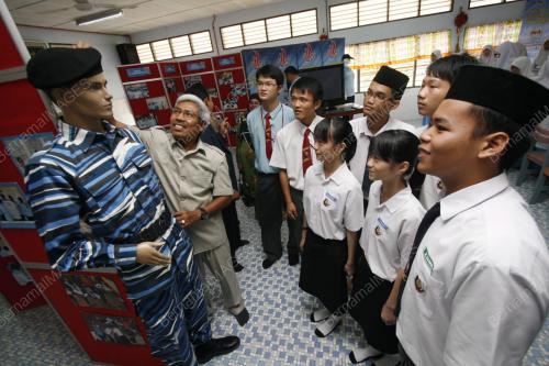 ABDUL HADI AWANG KECHIL