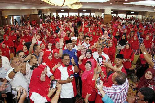 PH06_13112016_UMNO