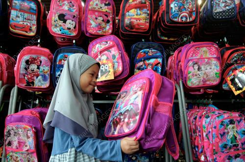 PERSIAPAN SEKOLAH
