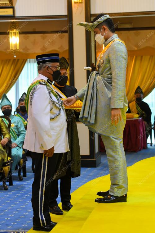 TENGKU HASSANAL IBRAHIM ALAM SHAH AL-SULTAN ABDULLAH 