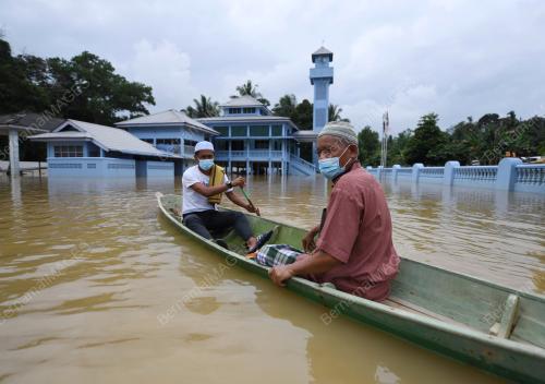SOLAT JUMAAT BANJIR