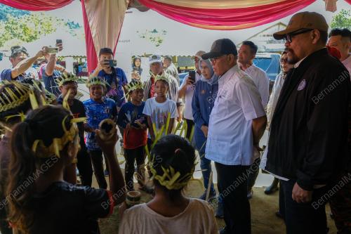 DATUK SERI WAN ROSDY WAN ISMAIL
