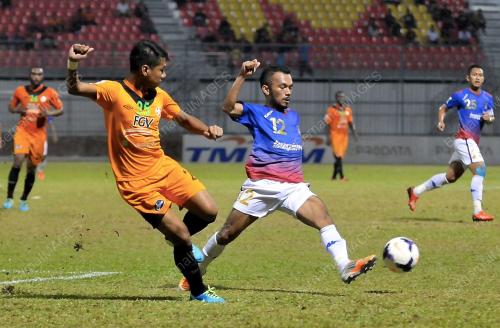 PH06_17092013_BOLA