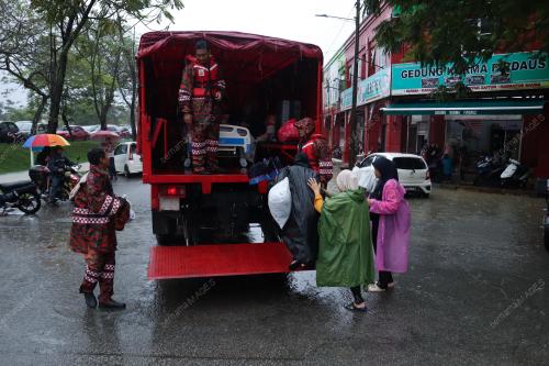 BANJIR KUANTAN