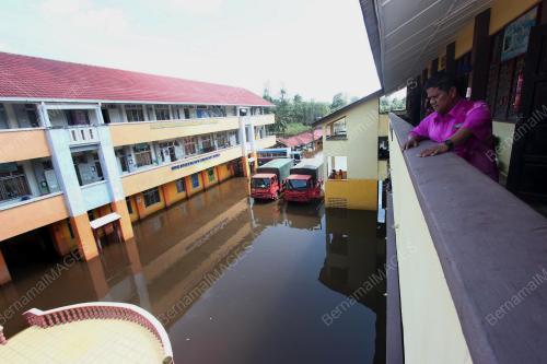 PH06_18012018_BANJIR