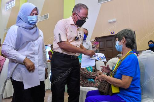DATUK SERI WAN ROSDY WAN ISMAIL