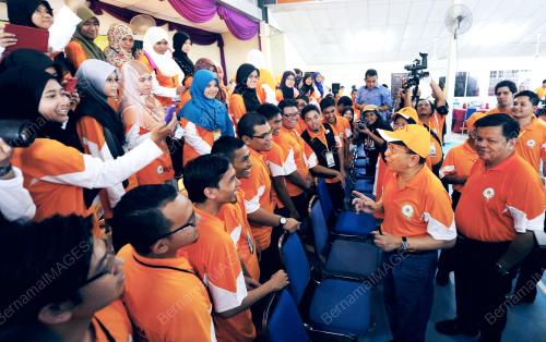 PH06_18042014_RAIS_AKAR_BUDI