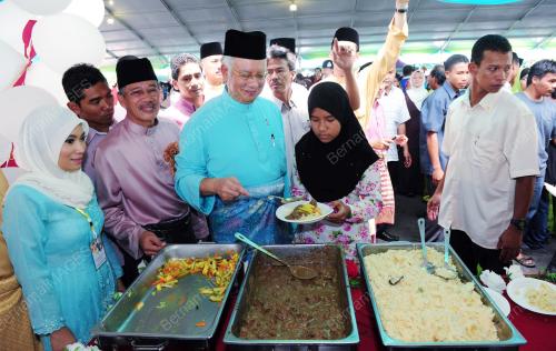 DATUK SERI MOHD NAJIB TUN ABDUL RAZAK