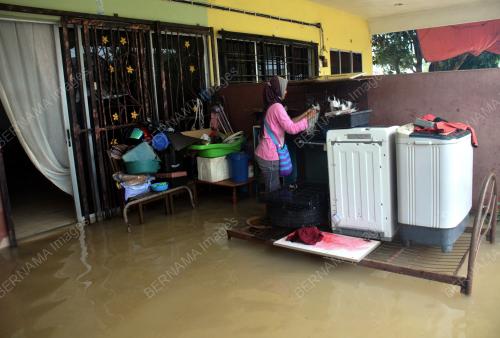 BANJIR DI TAMAN SERI DAMAI PERDANA