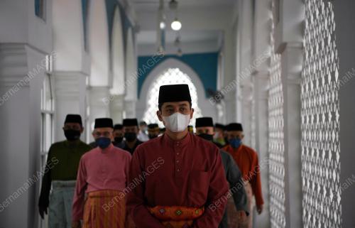 TENGKU HASSANAL IBRAHIM ALAM SHAH AL-SULTAN ABDULLAH