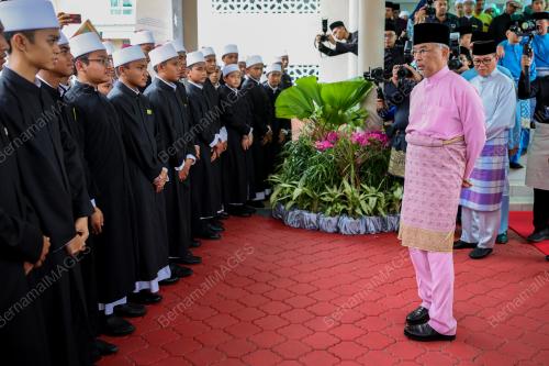 SULTAN ABDULLAH RI'AYATUDDIN AL-MUSTAFA BILLAH SHAH