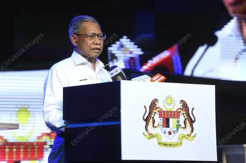 DATUK SERI MUSTAPA MOHAMED