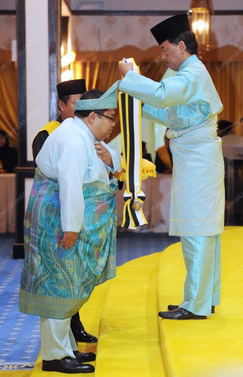 TENGKU ABDULLAH SULTAN AHMAD SHAH
