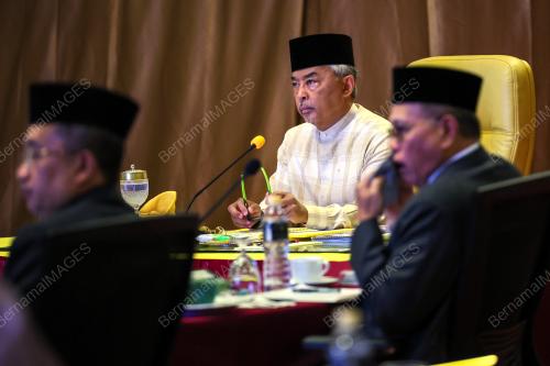 AL-SULTAN ABDULLAH RI'AYATUDDIN AL-MUSTAFA BILLAH SHAH