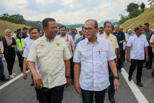 DATUK SERI WAN ROSDY WAN ISMAIL
