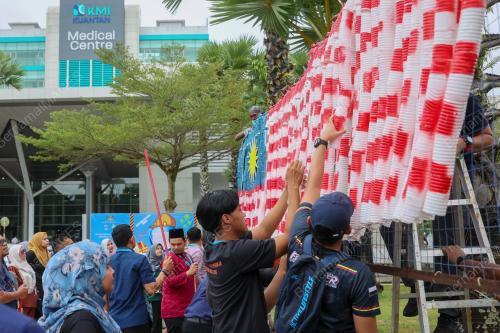 JALUR GEMILANG DARI BOTOL TERPAKAI