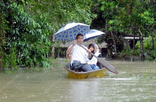 PH06_25122012_BANJIR