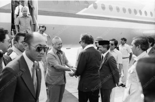 SUHARTO