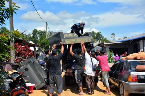 SUKARELAWAN PASCA BANJIR
