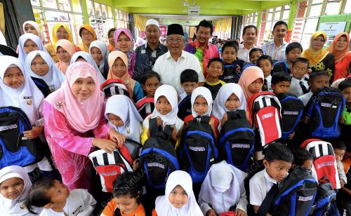 PH06_27022014_BANTUAN