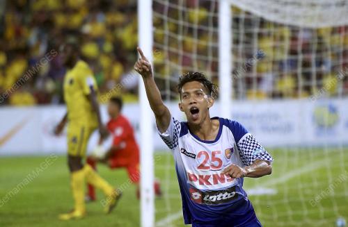 PH06_27092013_BOLA
