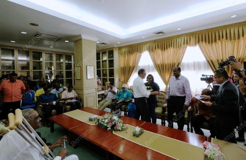 DATUK SERI WAN ROSDY WAN ISMAIL