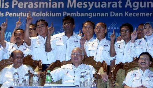 MOHD NAJIB TUN ABDUL RAZAK