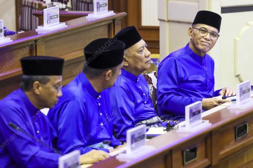DATUK SERI WAN ROSDY WAN ISMAIL