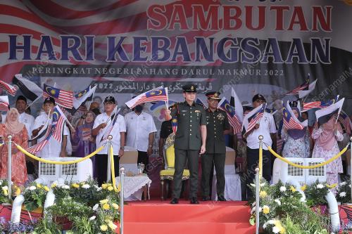 TENGKU HASSANAL IBRAHIM ALAM SHAH AL SULTAN ABDULLAH