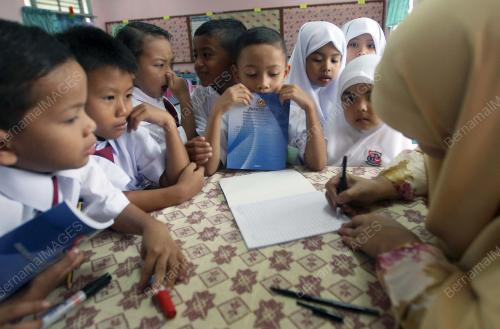 SESI PERTAMA PERSEKOLAHAN